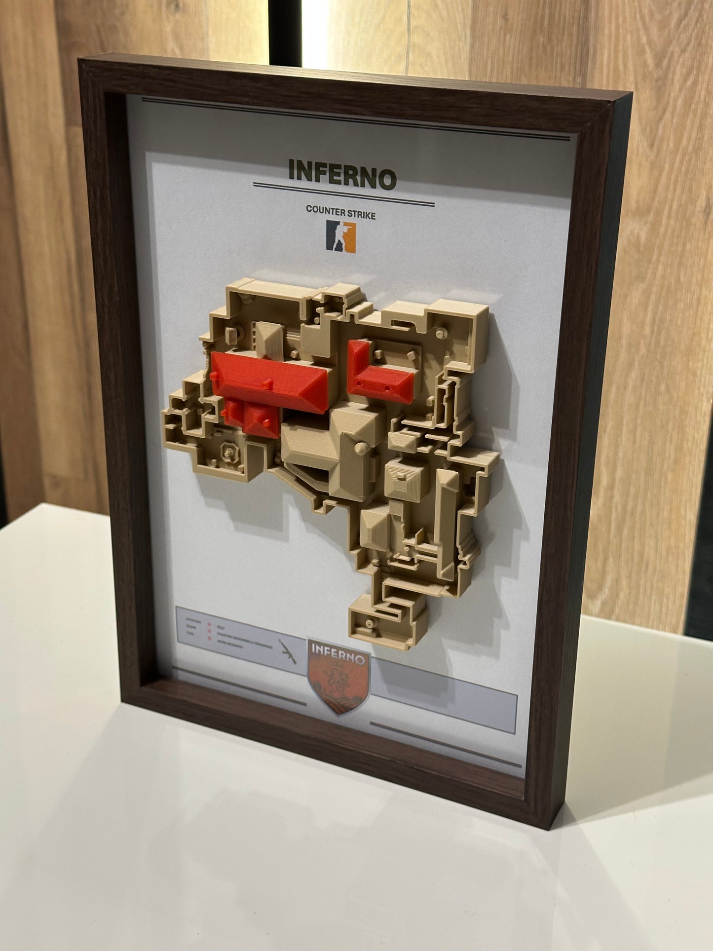 Inferno – Trójwymiarowa mapa Counter‑Strike w ramie